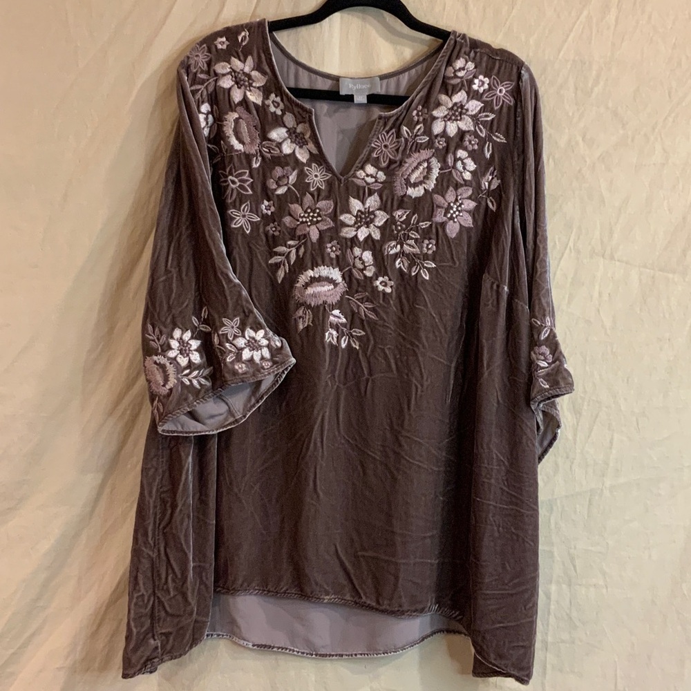 Floral Embroidered Women's Velvet Tunic Top